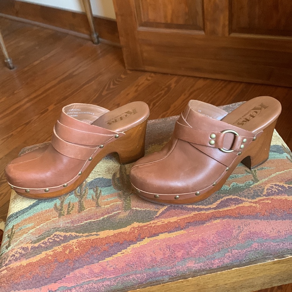Vintage BOHO Brown Leather “Korks” by Kork- Ease Mules/Clogs 3 3/4” heels size 7